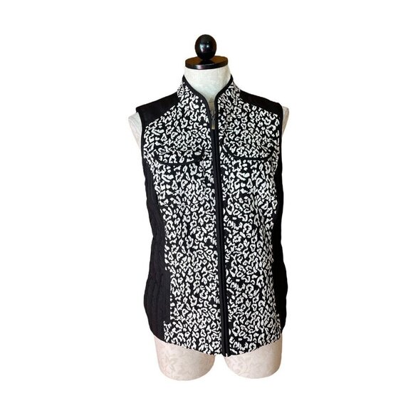 Chico's Vest Black & White Animal Print Full Zip NWT Size 0 (Small) - Picture 1 of 10